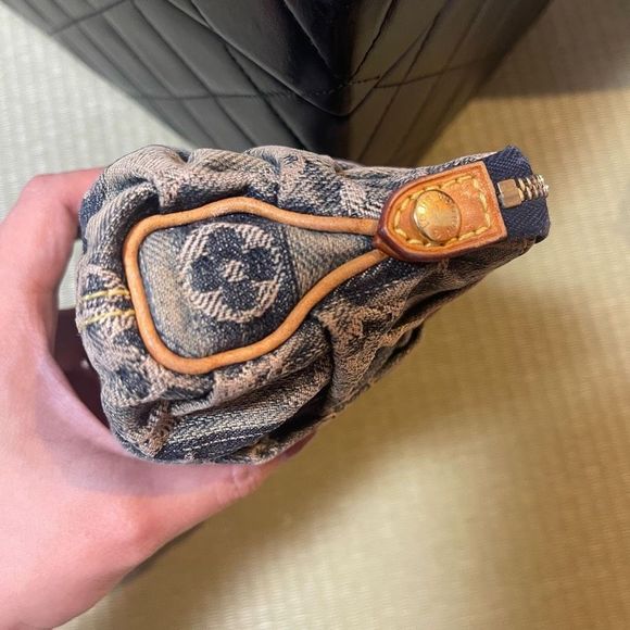 Louis Vuitton Blue Denim Pochette Cosmetic Pouch Monogram Cosmetic Bag - Picture 4 of 11